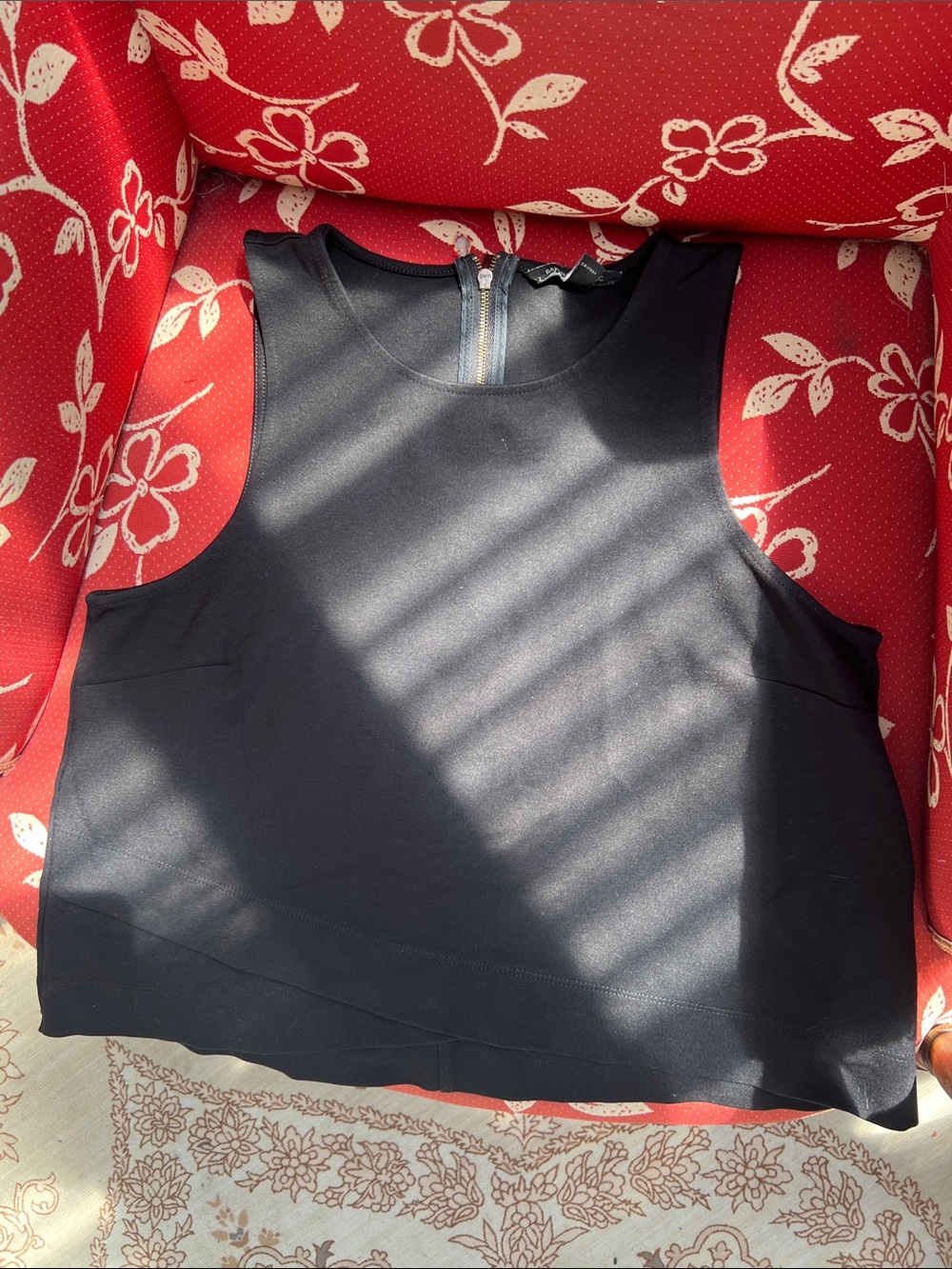 Banana Republic Black Sleeveless Crewneck Top with Back Zipper